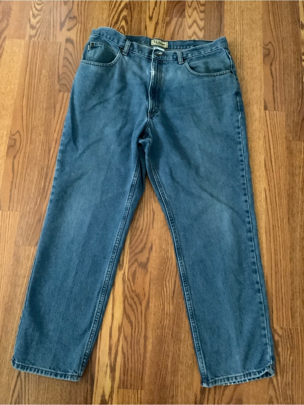 L.L.Bean Jeans Men’s Classic Fit Straight Leg Denim Jeans Medium 37/29 #0030